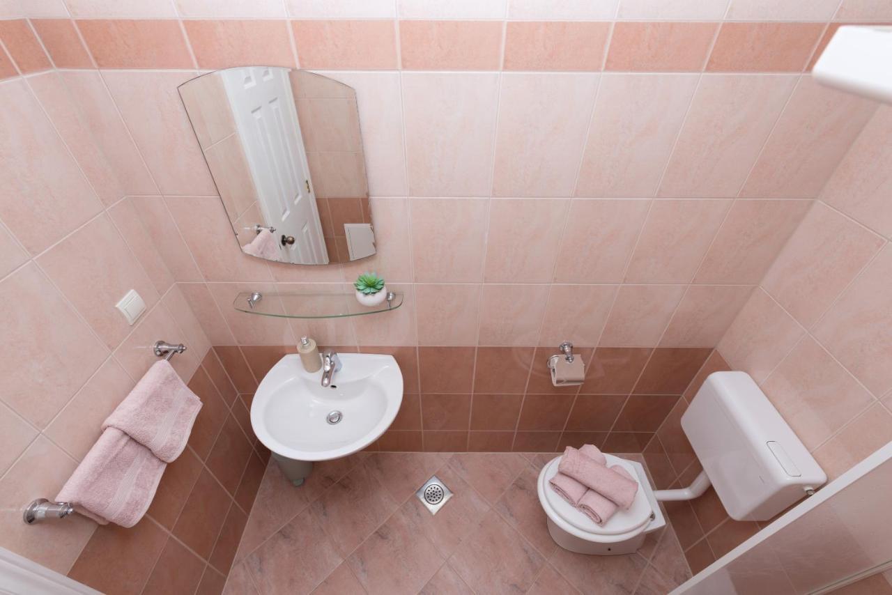 Skiljini Dvori - Apartman マカルスカ エクステリア 写真