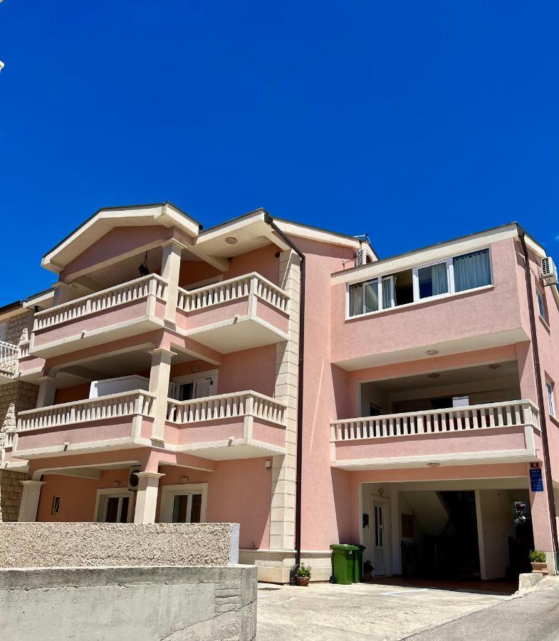 Skiljini Dvori - Apartman マカルスカ エクステリア 写真